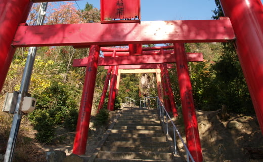 穴場稲荷の鳥居