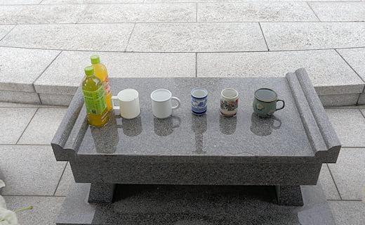 納骨堂に備えられた飲み物