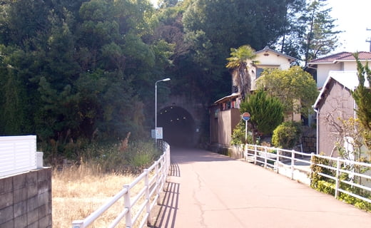 大仙山トンネル入り口