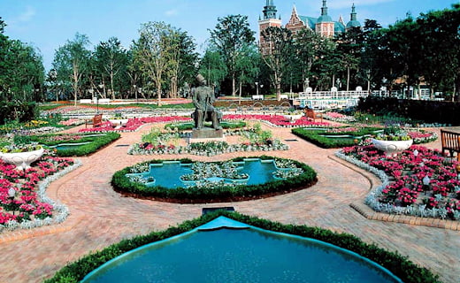 切り絵の庭、全景