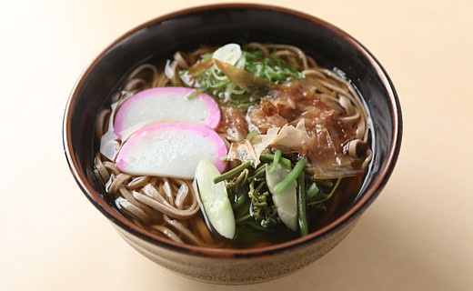 美味しそうな蒜山そば