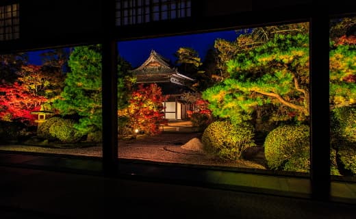 夜の宝福寺