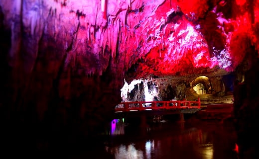 満奇洞の内部の様子