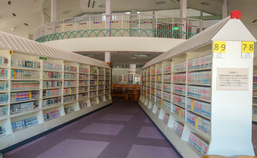 川上町ふれあい漫画美術館の内部の様子