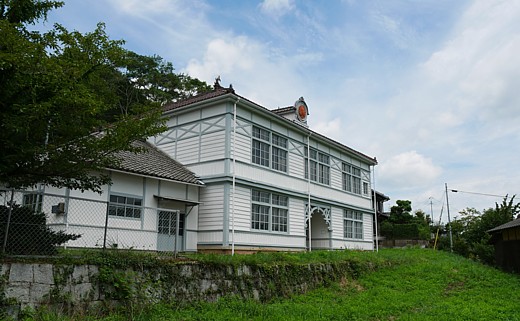 旧赤坂尋常高等小学校