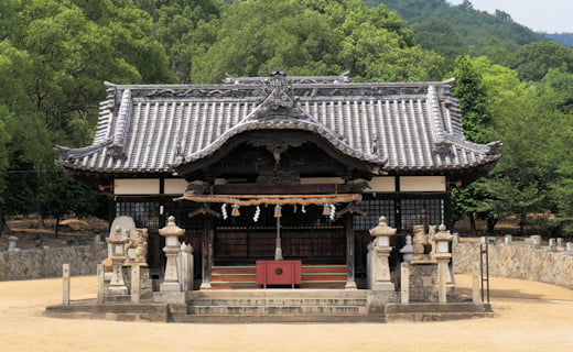 安倉八幡神社の本殿
