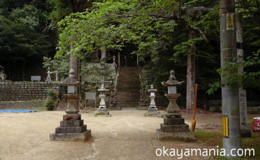 岩山神社