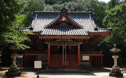 古城山稲富稲荷神社・拝殿