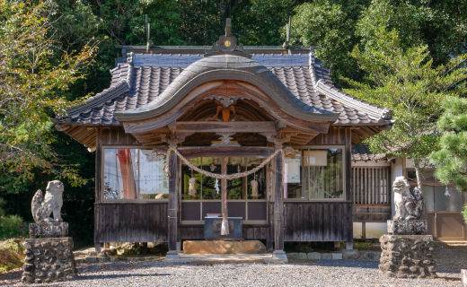 西幸神社拝殿