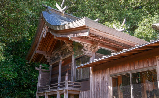 西幸神社・本殿